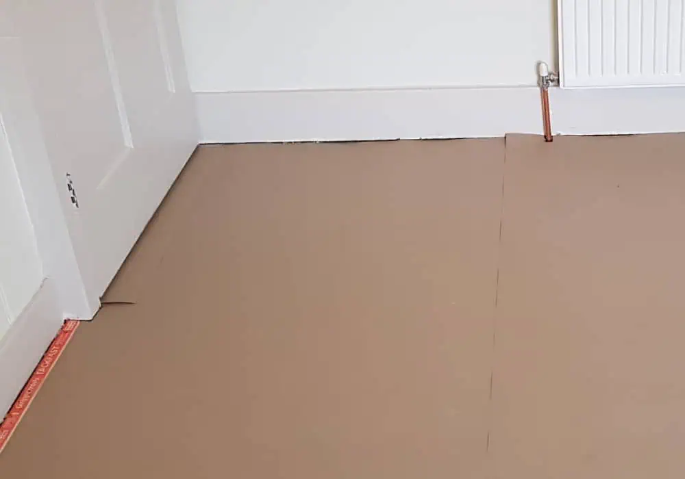 Floor lining paper installed before underlay