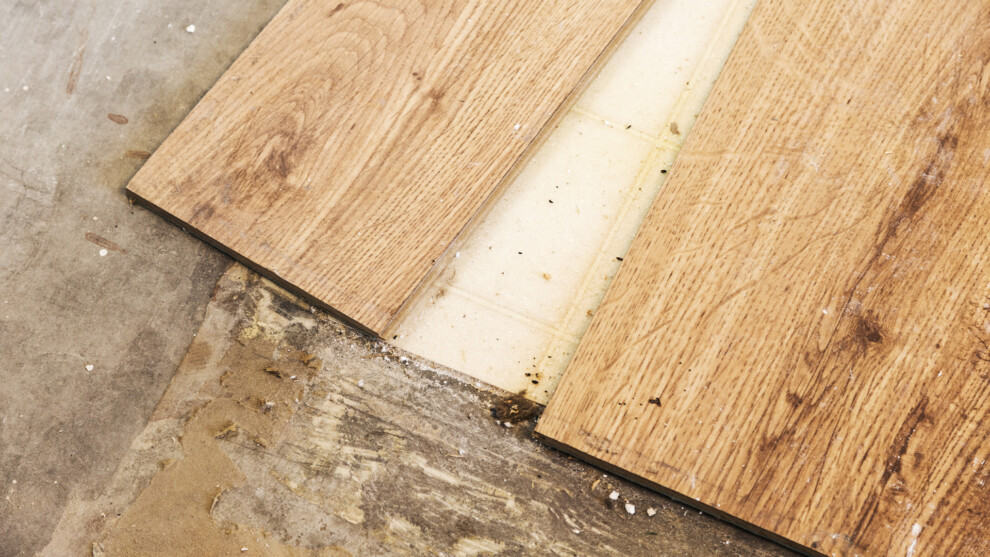 How To Remove Old Laminate Flooring