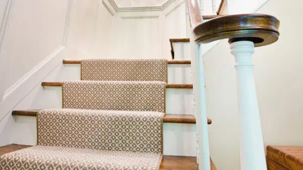 How to install a stair carpet runner